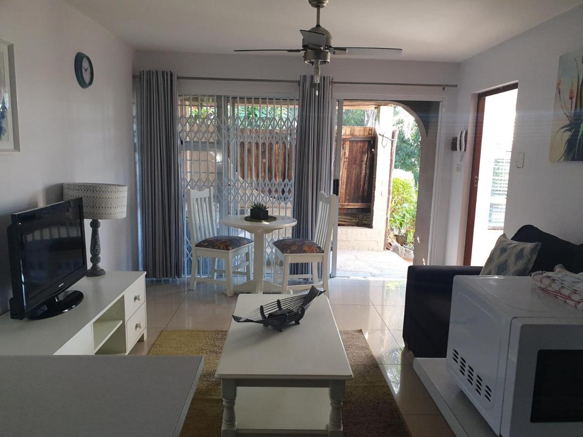 Hotel 32 On Mendoza à Durban Extérieur photo
